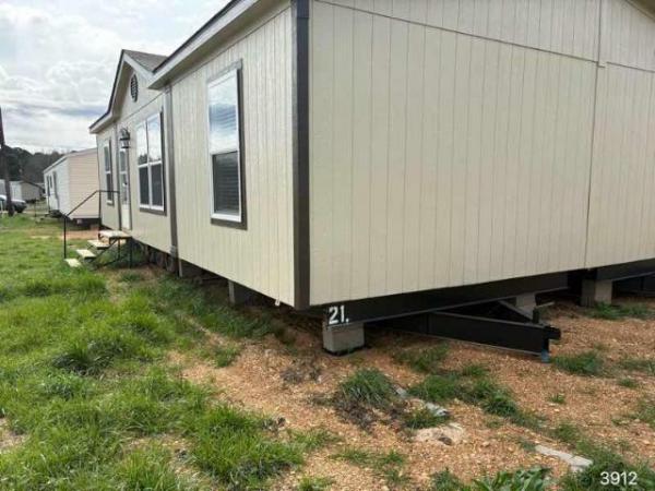2018 OAK CREEK Mobile Home For Sale