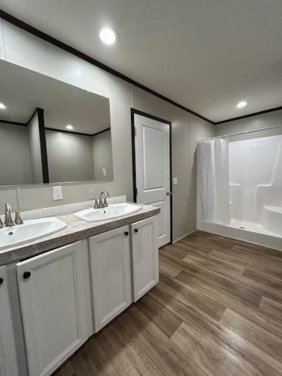 Mobile Home at Advantage Homes 518 Highway 90 Liberty, TX 77575