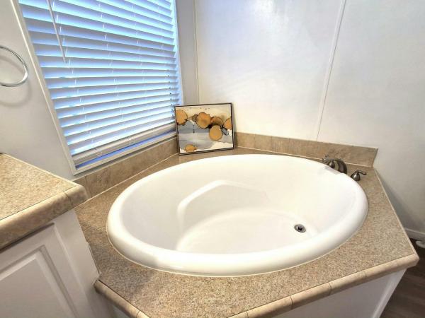 2012 Fleetwood Festival II 2201F24523B Manufactured Home