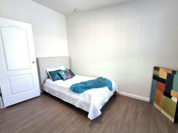 2012 Fleetwood Expression 220EX24563E Manufactured Home