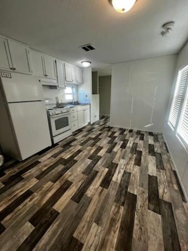 Photo 2 of 2 of home located at 2305 E 19th Street N #C10 Newton, IA 50208