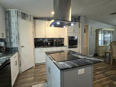 Mobile Home at 1123 Walt Williams Road, #98 Lakeland, FL 33809