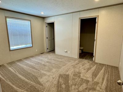 Photo 4 of 7 of home located at 105 Constitution Circle Potterville, MI 48876