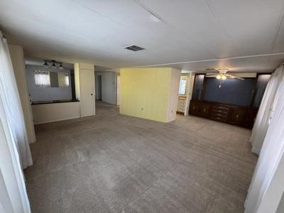 Photo 4 of 20 of home located at 2401 W Southern Ave Lot 480 Tempe, AZ 85282