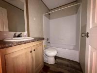 2019 Oak Creek Nexus 9166 Manufactured Home