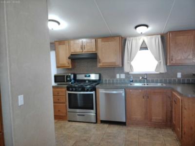 Photo 3 of 16 of home located at 7112 Pan American Fwy NE #38 Albuquerque, NM 87109