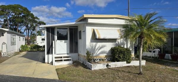 Photo 1 of 2 of home located at 8705 South Tamiami Trail #129 Sarasota, FL 34238