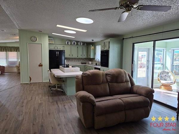 1990 PALM   Home