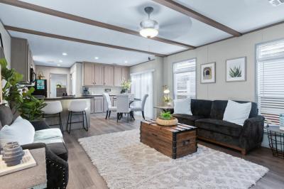 Photo 2 of 15 of home located at 10011 Cossey Road Houston, TX 77070