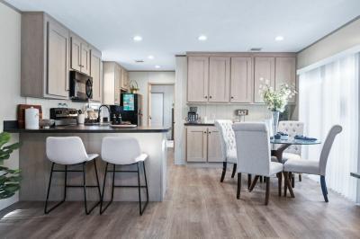 Photo 3 of 15 of home located at 10011 Cossey Road Houston, TX 77070