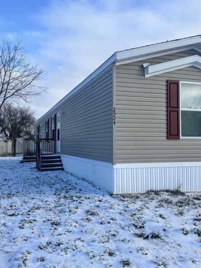 Photo 2 of 18 of home located at 301 Mantle Ave #2524H Jackson, MI 49202