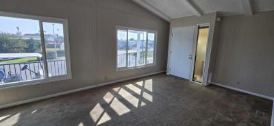 Photo 2 of 13 of home located at 1020 Coconut Way Bakersfield, CA 93301