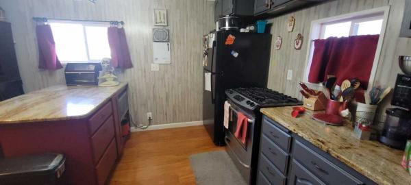 1972 LAN Manufactured Home