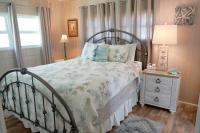 1975 Manufactured Home