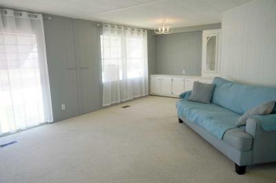 Photo 4 of 21 of home located at 193 NE Emerald Drive Jensen Beach, FL 34957