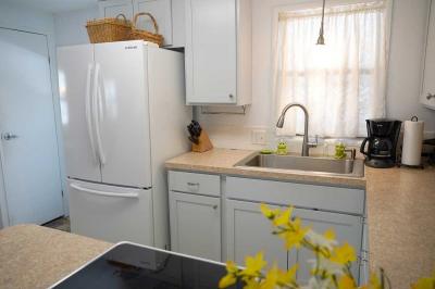 Photo 5 of 26 of home located at 212 NE Forrest Cour Jensen Beach, FL 34957