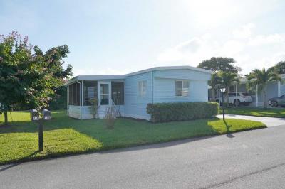 Photo 2 of 26 of home located at 328 NE Turquoise Terrace Jensen Beach, FL 34957
