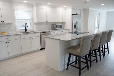 Photo 4 of 21 of home located at 464 NE Onyx Way Jensen Beach, FL 34957