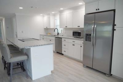 Photo 5 of 21 of home located at 464 NE Onyx Way Jensen Beach, FL 34957