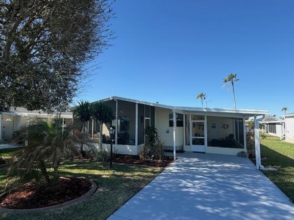 Photo 1 of 2 of home located at 8803 Twitty Road Sebring, FL 33870