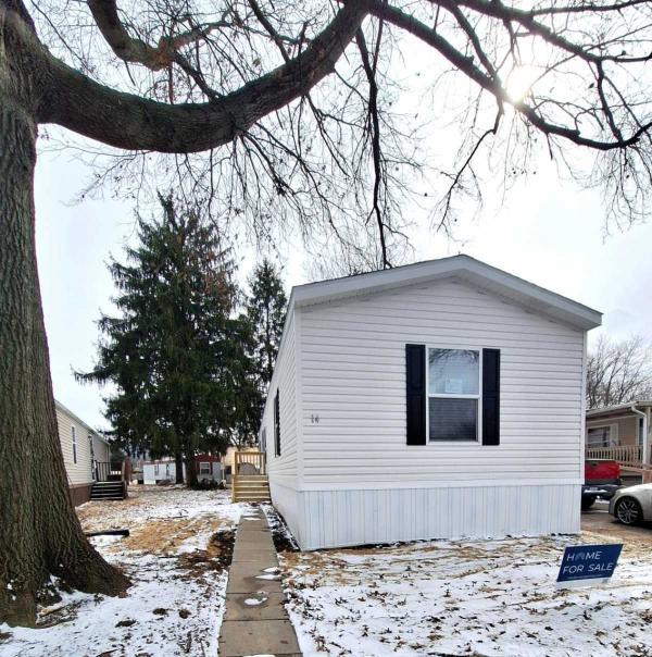 Photo 1 of 2 of home located at 14 Deerpath Rd., Chillicothe, OH 45601