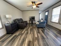 2021 Clayton 52FPC16763AH21 Manufactured Home