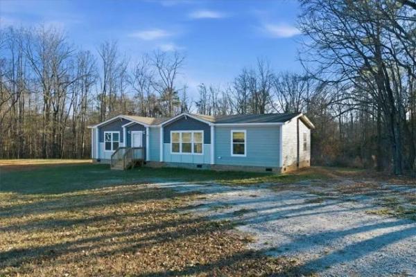 Photo 1 of 2 of home located at 313 Lake St Iva, SC 29655