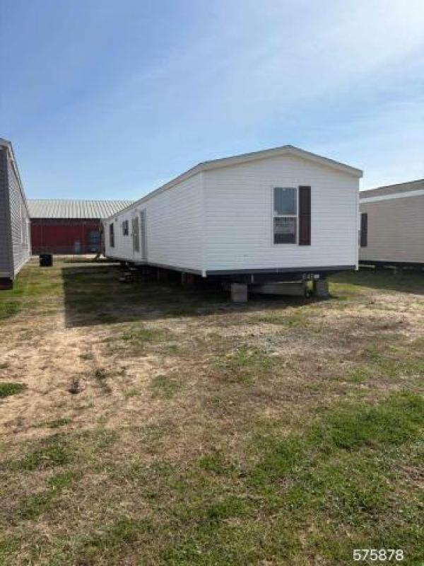 Photo 1 of 1 of home located at Lola's Repo Super Center Llc 4000 E Texas St Bossier City, LA 71111