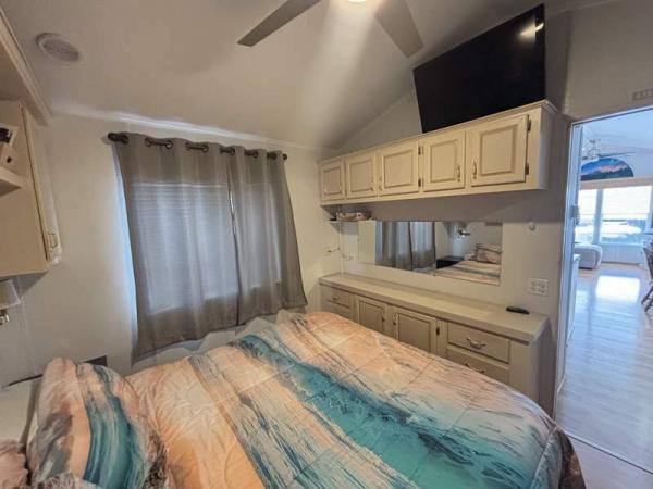 1997 Fleetwood Manufactured Home