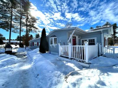 Photo 2 of 20 of home located at 3 Mapleshade Drive Nashua, NH 03062
