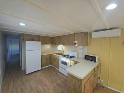 Photo 4 of 8 of home located at 14300 66th St. N #306 Clearwater, FL 33764