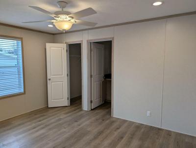 Photo 4 of 9 of home located at 4117 Riverview Circle Mount Clemens, MI 48043