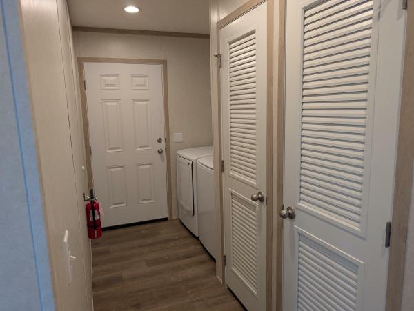 2026 clayton 96CCS16663BH26 Mobile Home