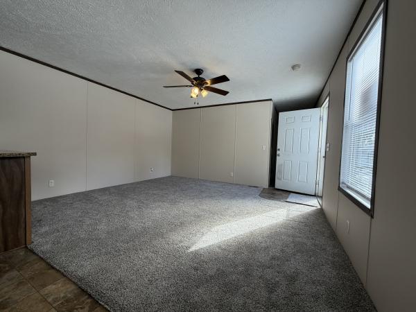 2015 Clayton NA Mobile Home