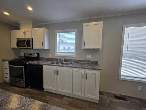 2021 Champion - Topeka Mobile Home