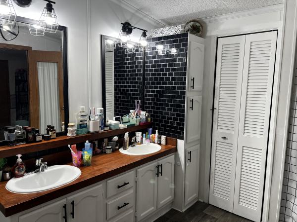 1996 Four Seasons Mobile Home For Sale