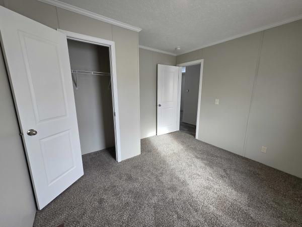 2021 Champion - Topeka Mobile Home