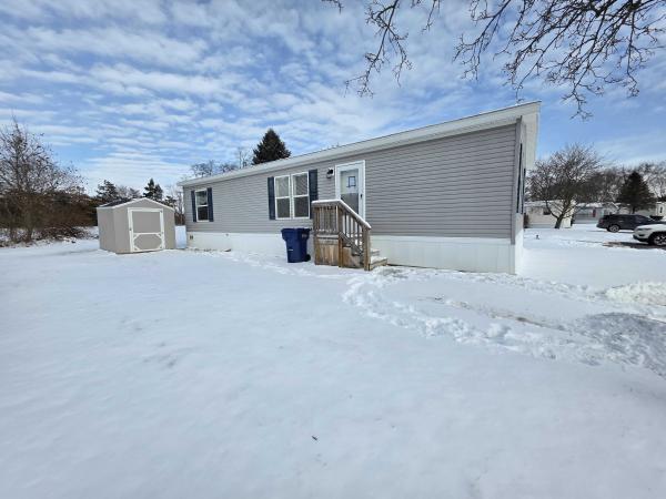 2021 Champion - Topeka Mobile Home