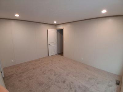 Photo 5 of 13 of home located at 28638 N Maple Romulus, MI 48174