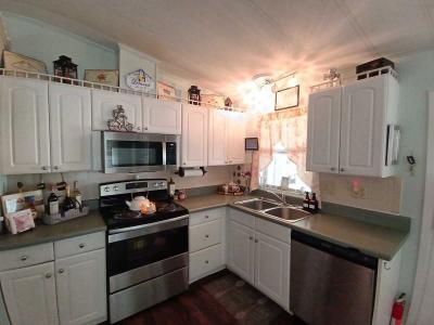 Photo 4 of 8 of home located at 7000 20th St., Lot 944 Okeechobee, FL 32966