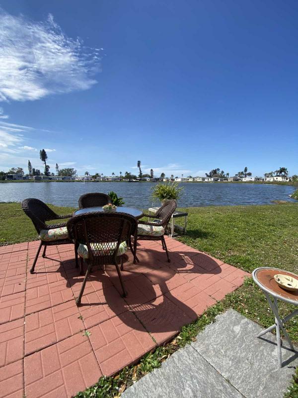 1998  Mobile Home For Sale