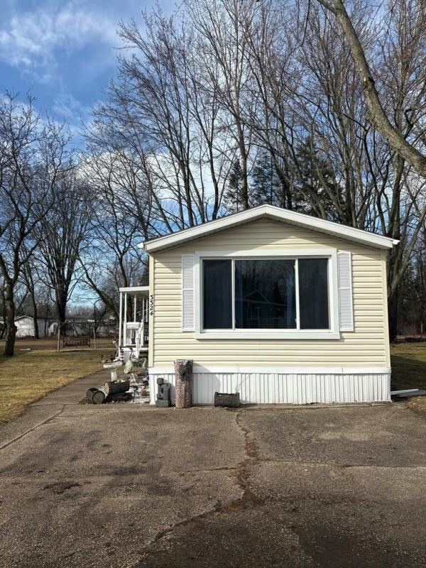 1990 Schult Mobile Home For Sale