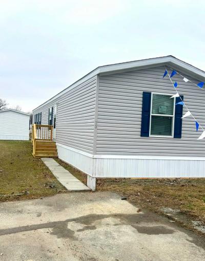 Mobile Home at 2780 Lindale-Mt Holly Rd., #81 Amelia, OH 45102