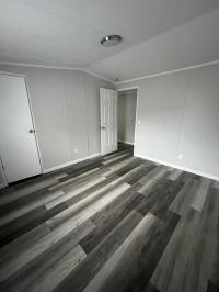 2003 Oakwood Manufactured Home