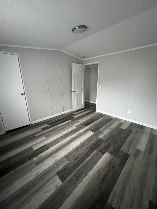 2003 Oakwood Manufactured Home