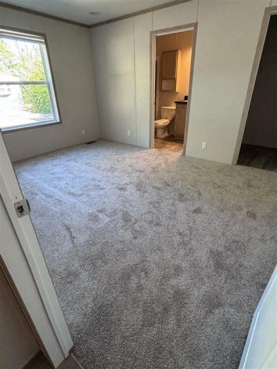 Photo 4 of 8 of home located at 7021 N. 108th Plaza #68 Omaha, NE 68142