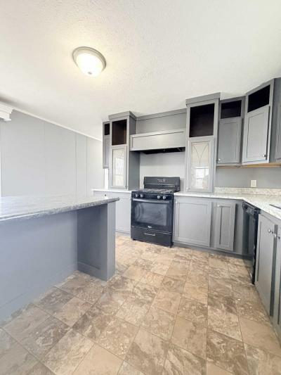 Photo 5 of 23 of home located at 534 E 37th Ave #481 Hobart, IN 46342