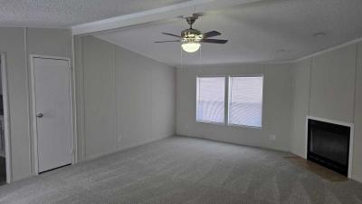 Photo 4 of 13 of home located at 308 Kensington Blvd New Hudson, MI 48165