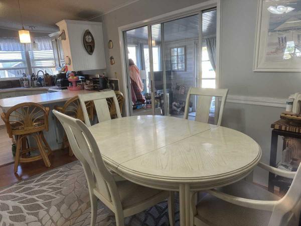 1990 PH Manufactured Home