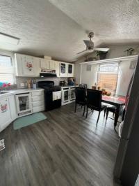 1986 Schult Manufactured Home